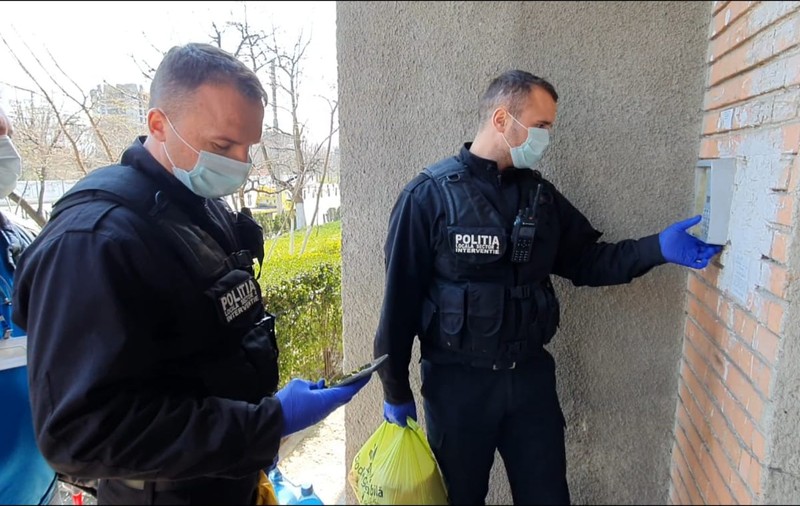 55 de persoane care ar fi trebuit să stea în izolare la domiciliu, în Timișoara, de negăsit. Reacție dură a primarului Nicolae Robu