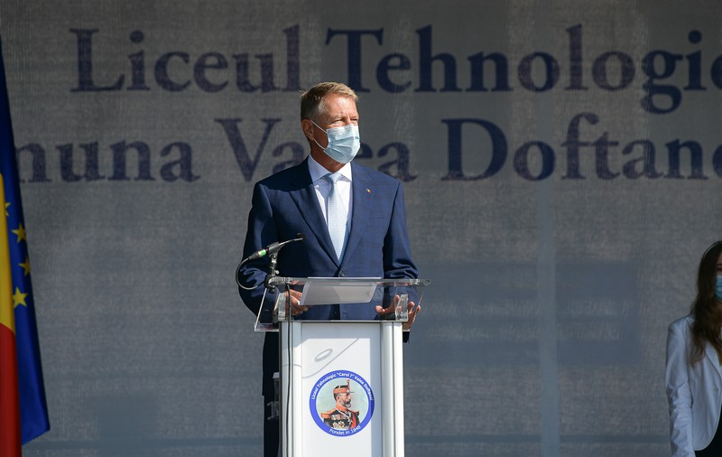 Klaus Iohannis, în prima zi de școală 2021: „Menținerea școlilor deschise, cu prezență fizică, depinde de fiecare dintre noi”