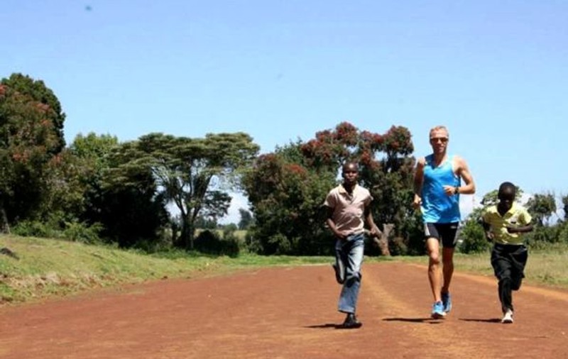 Atleţii români se luptă cu altitudinile, în Kenya