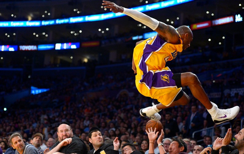 GALERIE FOTO / INCREDIBIL! Ce "obiectiv" au baschetbaliştii de la LA Lakers pentru cel mai FIERBINTE cadou promis
