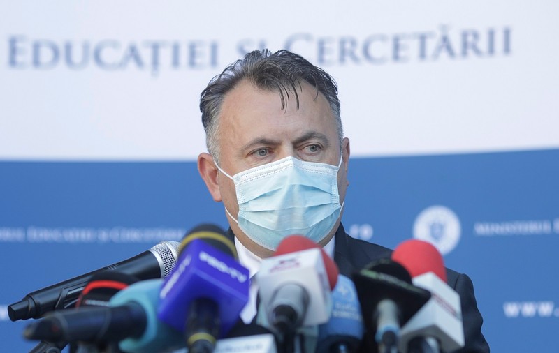 Nelu Tătaru: "În depozite, avem 4.000 de flacoane cu Remdesivir"