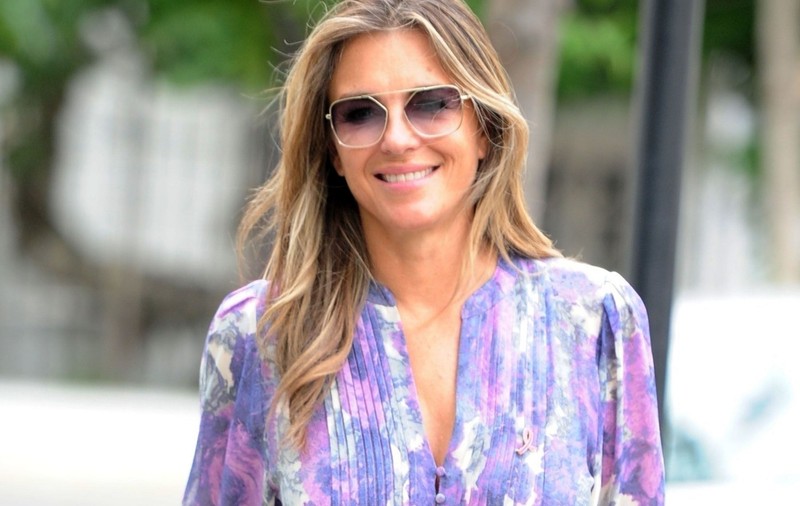 FOTO/ Cât de bine arată actrița Elizabeth Hurley la 53 de ani