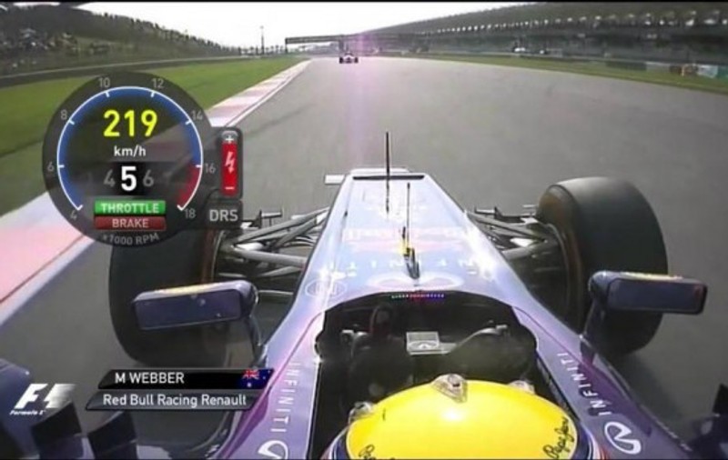 Obligat să cedeze poziţia în faţa colegului său, triplul campion mondial Sebastian Vettel, australianul Marc Webber i-a arătat degetul mijlociu 