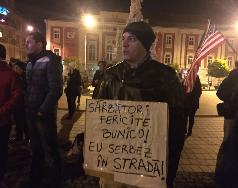 FOTO | Timișorenii au protestat pe muzică de colind