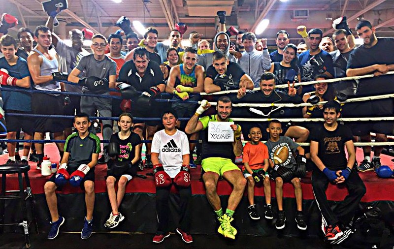 La 36 de ani, fostul campion mondial Lucian Bute a dat în mintea copiilor