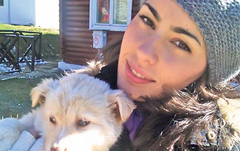 Loredana Iordăchioiu, campioană mondială la spadă, are o fire sensibilă: «Îmi plac animalele şi ador să desenez»