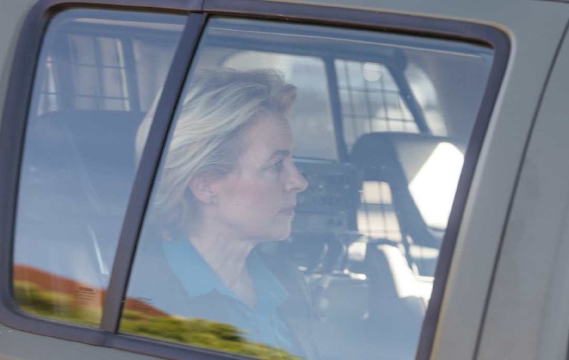 Avionul cu care zbura Ursula von der Leyen, ținta unui presupus atac cibernetic rusesc: a rămas fără semnal GPS / Flightradar24 are o altă opinie
