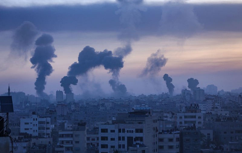 Cele mai grele confruntări israeliano-palestiniene din ultimii ani se pot transforma într-un război în toată regula. Cum s-a ajuns aici