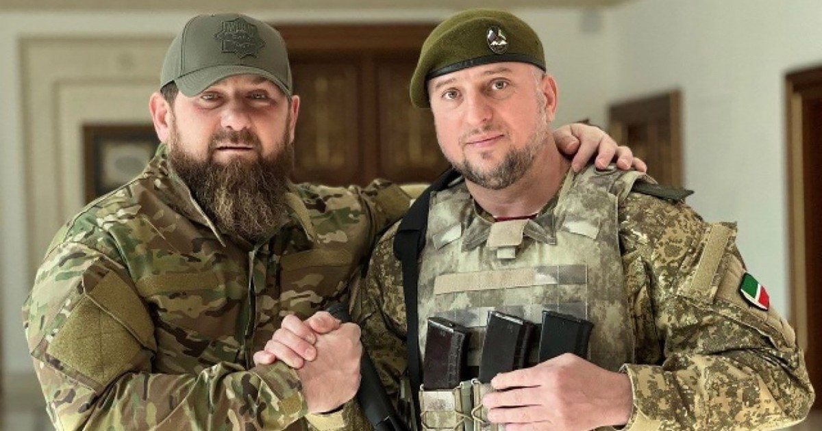 Liderul cecen Ramzan Kadîrov (stânga) și generalul său maior Apti Alaudinov Foto: Profimedia