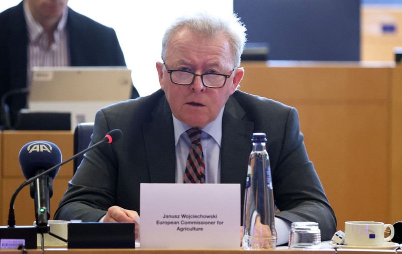 Comisarul european pentru agricultură „se gândește serios” să demisioneze, pe fondul protestelor de amploare ale fermierilor