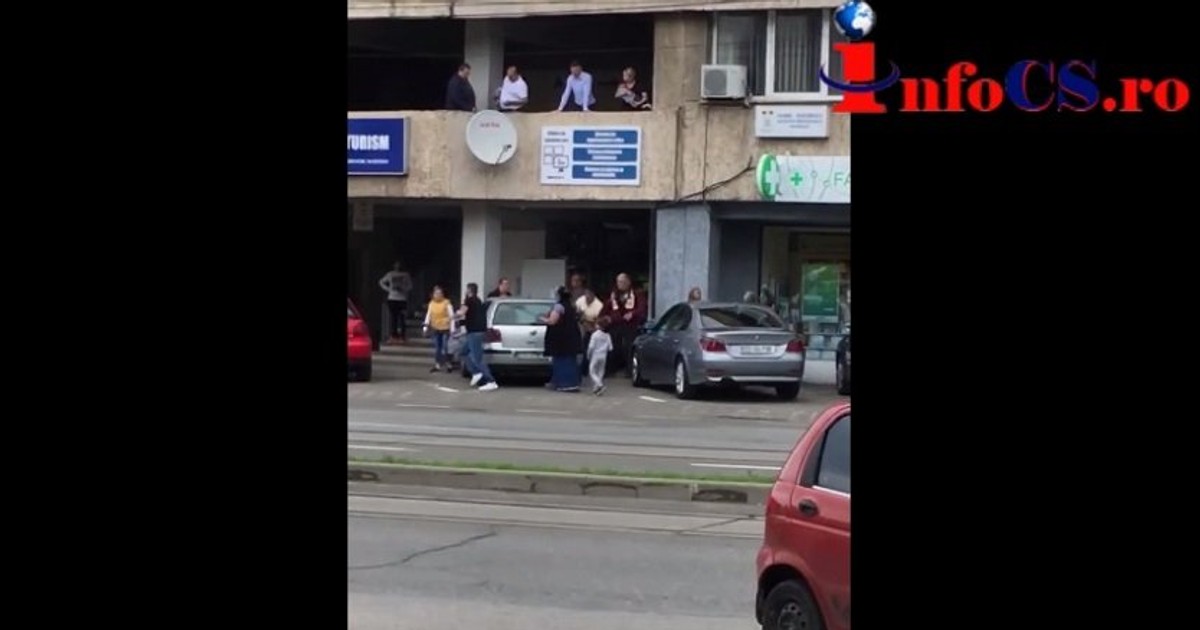 Bătaie cu răngi în fața unui notariat din Reșița