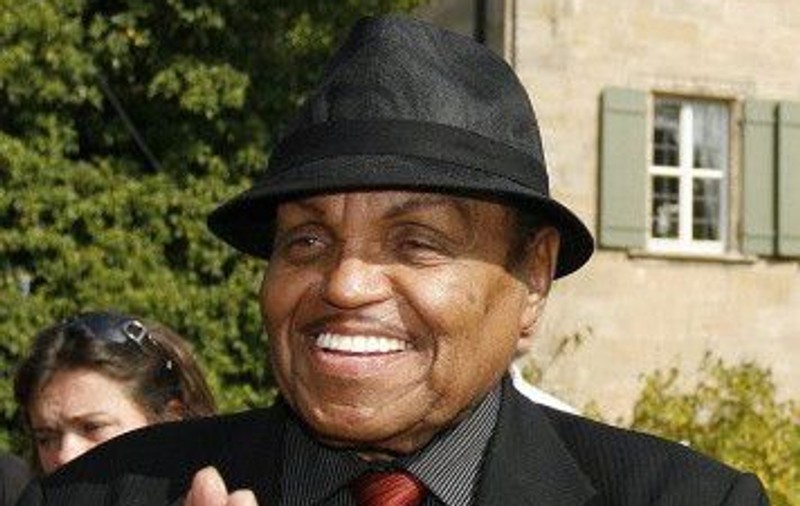 Joe Jackson vrea să lanseze un parfum care să poarte numele lui Michael