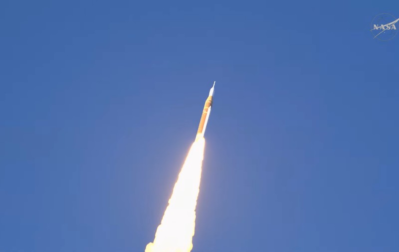 Artemis 2 a fost lansat cu succes: NASA trimite din nou oameni spre Lună, pentru prima oară în ultimii 50 de ani. Cei 4 astronauți vor ajunge mai departe în spațiu decât oricare alt om înaintea lor