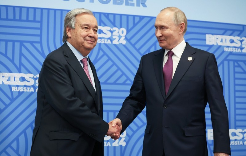 Volodimir Zelenski refuză să îl mai primească la Kiev pe secretarul general ONU, după ce acesta a dat mâna cu Vladimir Putin