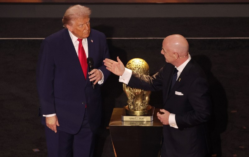 Lingușelile la adresa lui Trump din timpul show-ului de la tragerea la sorți a CM au stârnit furie în presa internațională