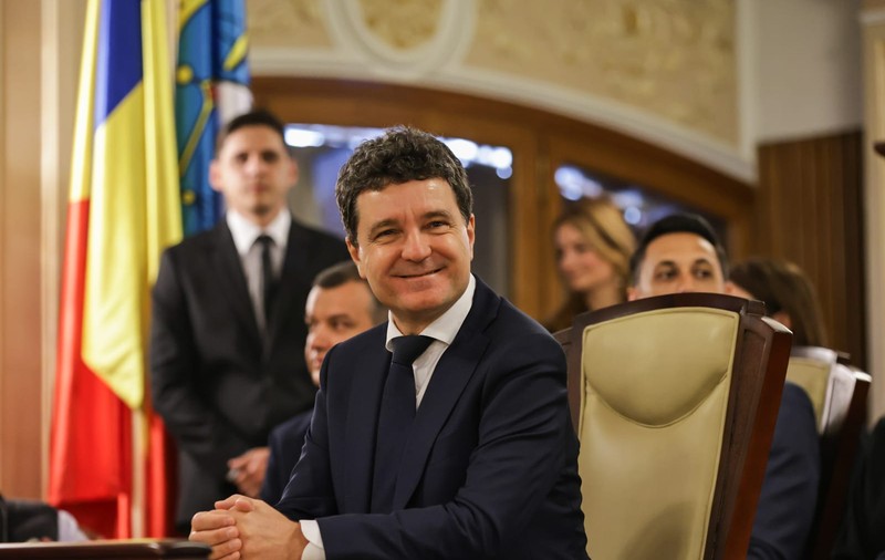 Cât de prestigioasă este, de fapt, facultatea făcută de Nicușor Dan la Paris: „Pepiniera de genii a Franței”