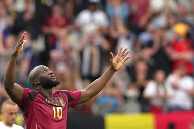 Belgium's Romelu Lukaku during the Euro 2024 soccer match between Belgium and Slovakia at the Frankfurt Arena , Frankfurt , Germany - Monday 17 , June , 2024. Sport - Soccer . (),Image: 882416132, License: Rights-managed, Restrictions: , Model Release: no