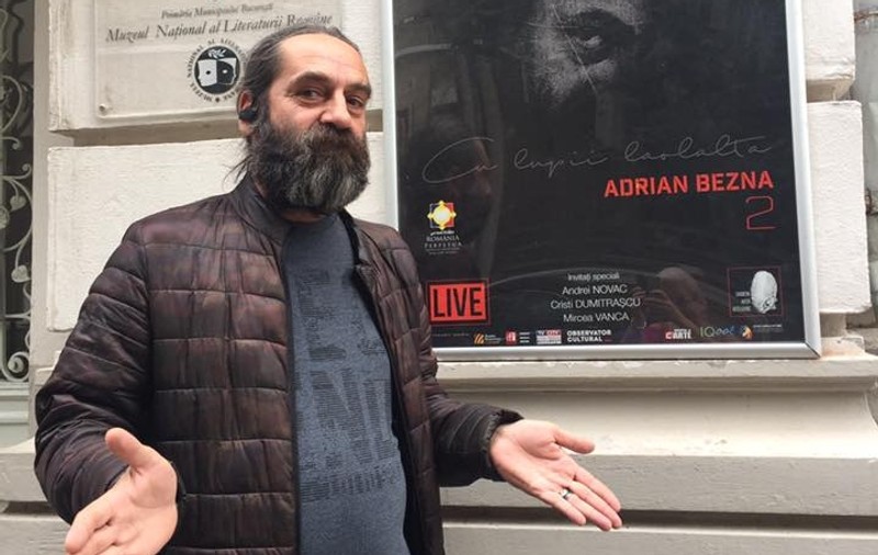 Folkistul Adi Beznă a devenit tată la 51 de ani. Pe 10 octombrie s-a născut Horia, primul său copil
