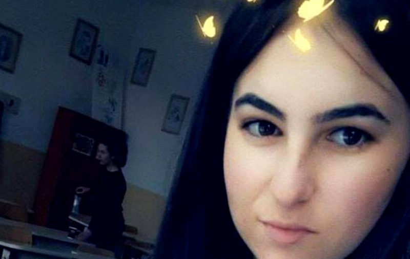 Tânăra de 19 ani din Vrancea snopită în bătaie de iubitul său a murit la spital