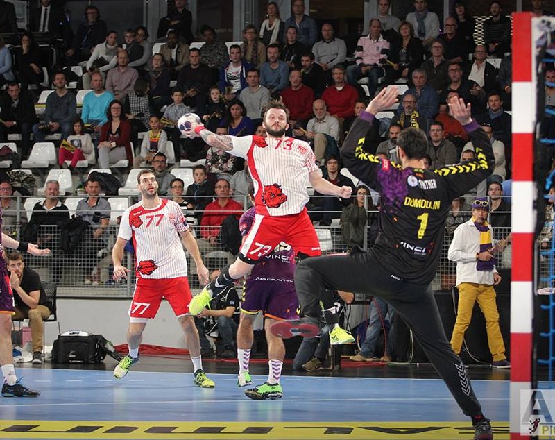 Dinamo a cedat la Nantes, dar păstrează șanse pentru calificarea în faza a doua a Ligii Campionilorla handbal / FOTO