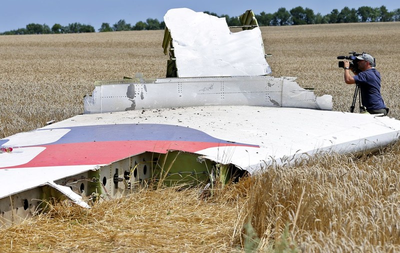 AVION PRĂBUŞIT în UCRAINA | De unde a fost lansată racheta care a doborât aeronava companiei Malaysia Airlines