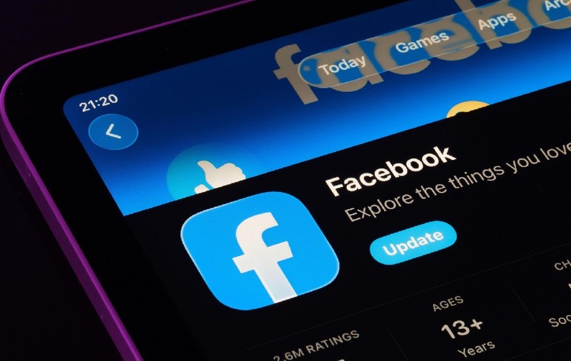 Cum se schimbă designul Facebook