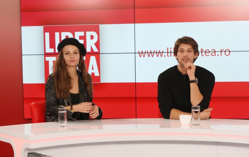 VIDEO/ Actorii Aida Economu și Paul Diaconescu din „Triplusec”, la „Interviurile Libertatea LIVE”. Cei doi ne-au povestit cum au ajuns pe micul ecran