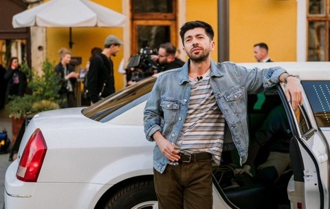 Cine este actorul care și-a pierdut viața după ce a jucat o zi pentru filmul „Băiat de milioane”! Mircea Bravo a dezvăluit totul: „A fost un șoc”