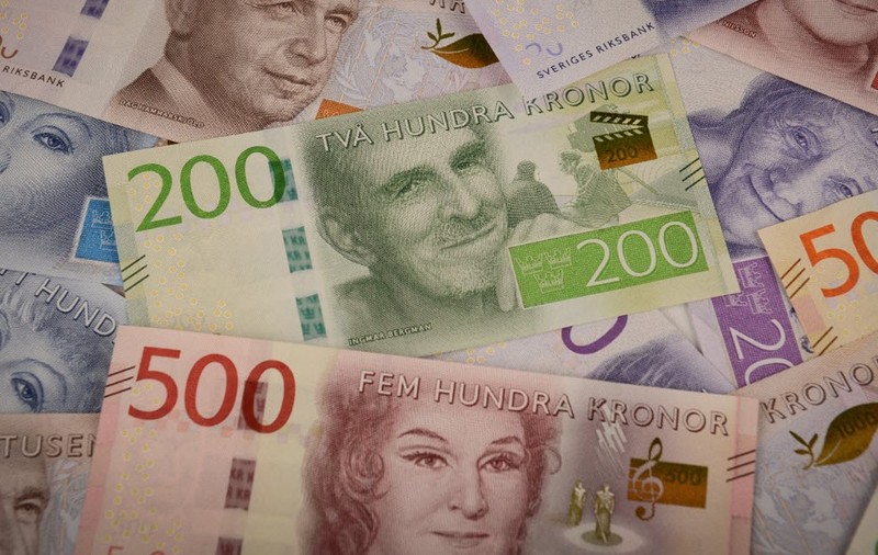 Un bunic a lăsat o moștenire de peste 250.000 de euro, banca de stat arde banii, din cauză că nu poate fi dovedită proveniența lor