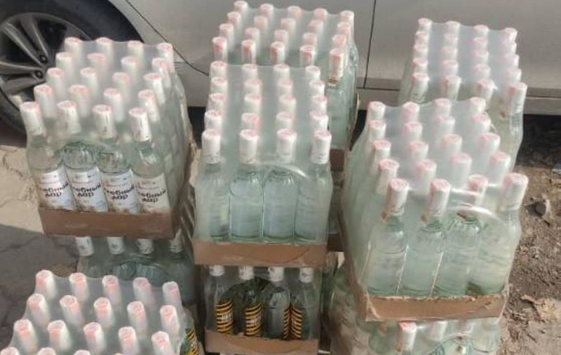 Kârgâzstan face arestări pentru tentativă de lovitură de stat. Puciștii urmau să folosească vodka și apă