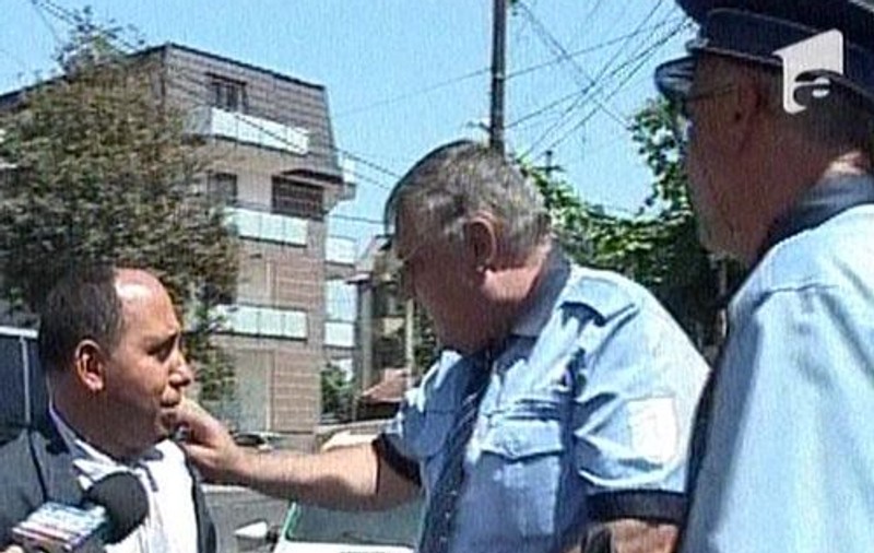 ”Virginul” Gigel Frone, dus la secție pentru trafic de droguri și proxenetism