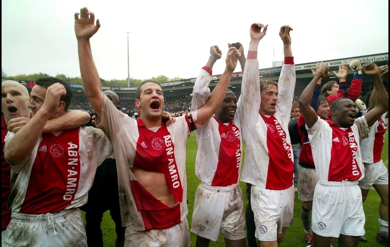 Ce au făcut românii la Ajax Amstedam. Banatu-i fruncea: timișoreanul Ștefan Kovács și reșițeanul Cristi Chivu, strălucitori