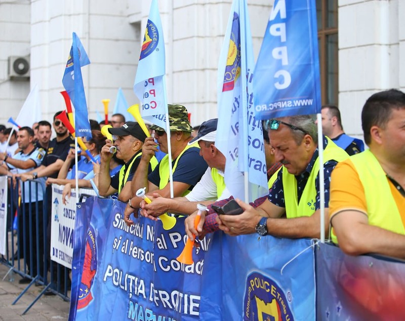 Protest al sindicaliştilor din Poliţie şi penitenciare în fața Ministerului Finanţelor. Care sunt principalele revendicări