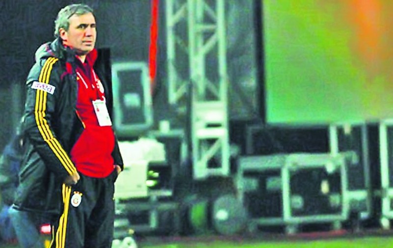 Hagi, două victorii într-o seară!