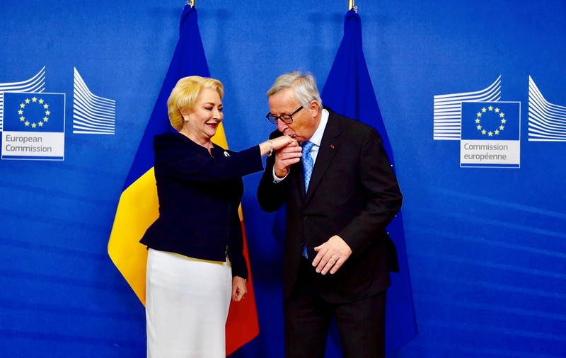 UPDATE. Viorica Dăncilă s-a întâlnit la Bruxelles cu preşedintele Comisiei Europene, Jean-Claude Juncker: "În România este respectat statul de drept" (FOTO)