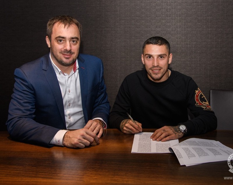 Nicolae Stanciu este oficial jucătorul echipei Sparta Praga. ”Am ambiții mari, sunt obișnuit cu presiunea” / GALERIE FOTO&VIDEO