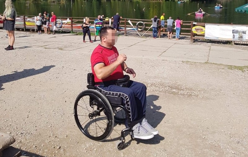 Un român a fost despăgubit cu peste 5 milioane de lire sterline după un accident pe un șantier din Londra care l-a pus într-un scaun cu rotile