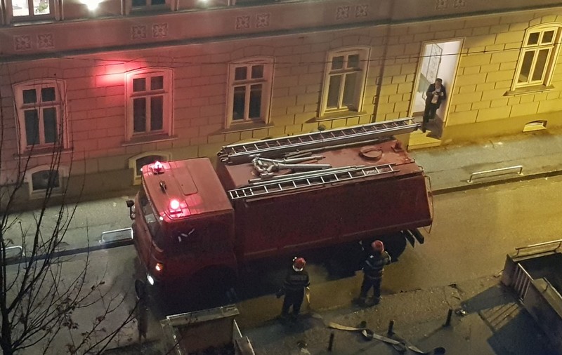 Incendiu în Palatul de Justiție din Timișoara. Mai multe persoane aflate în clădire au fost evacuate
