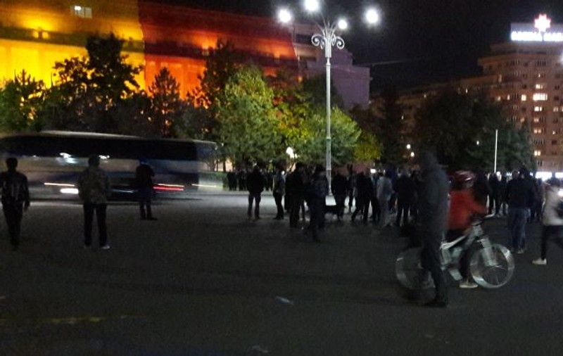 Protest în Piața Victoriei, după declanșarea procedurii de revocare a lui Augustin Lazăr
