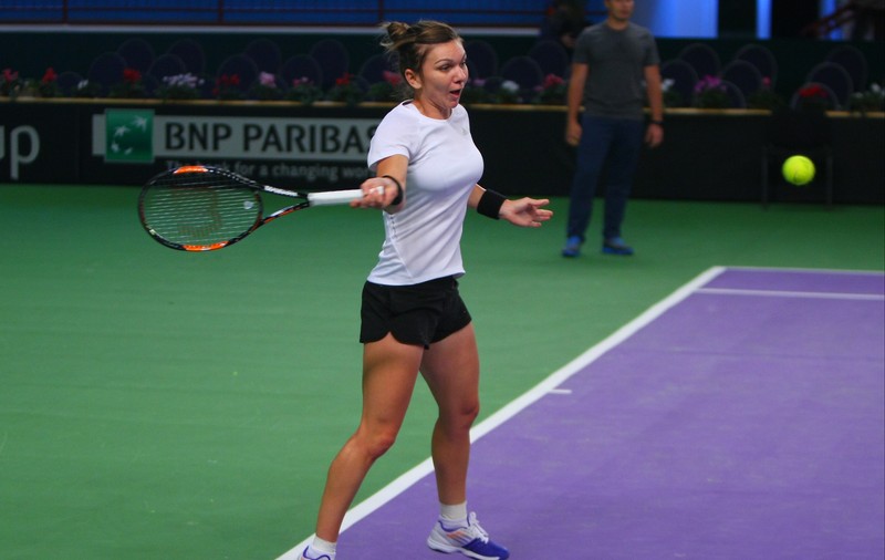 Fed Cup: România - Spania. Halep s-a trezit cu noaptea-n cap / GALERIE FOTO