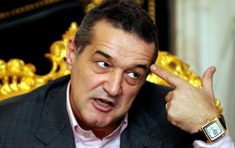 Gigi Becali a fost prezent la Curtea de Apel Craiova, pentru procesul lui Adrian Mititelu: ”El s-a bătut pentru olteni și voi vreți să-l băgați la pușcărie?”