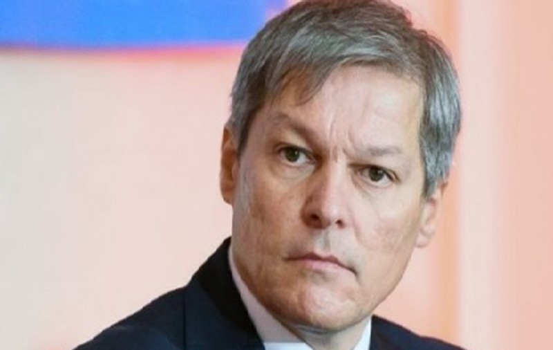 Reacţia lui Cioloş, la referendumul anunţat de premierul Dăncilă: "Au masacrat legislația în favoarea infractorilor. Să o repare!"