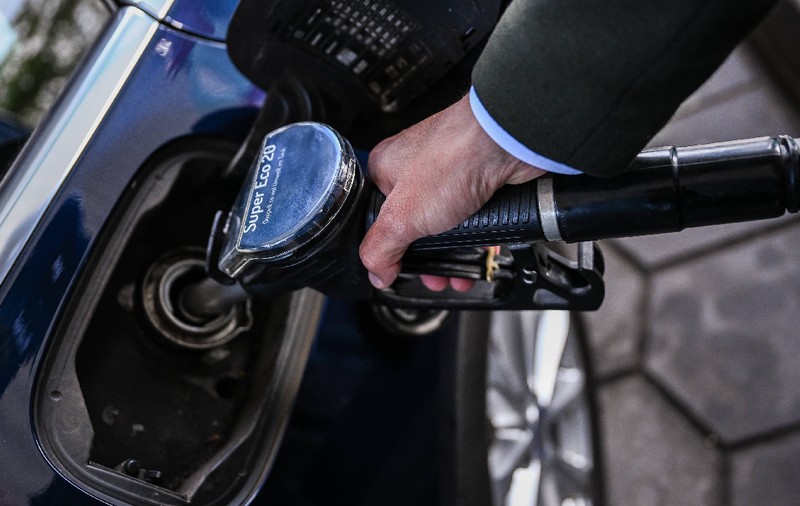 Carburant sub 2 euro pe litru: ce este Super E20, noul combustibil care se vinde într-o benzinărie din Germania