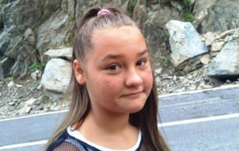O fată de 13 ani din Mehedinți e căutată de Poliție, după ce a dispărut de acasă / FOTO