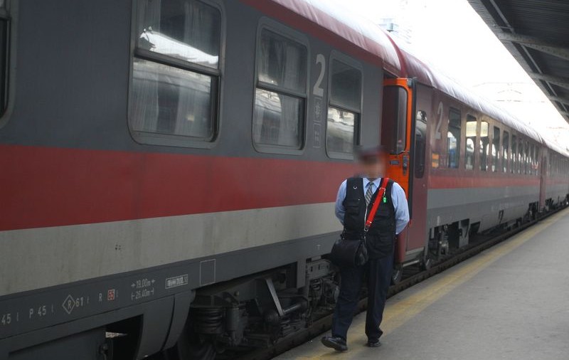 TRAGEDIE în Buftea! O fată de 13 ani a murit după ce a căzut dintr-un tren