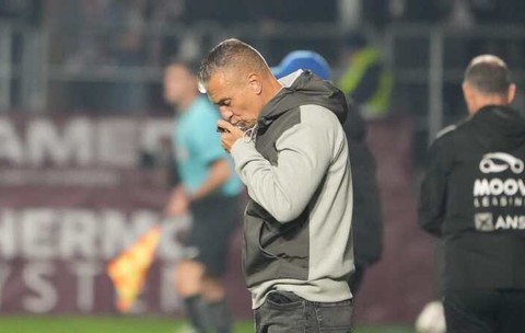 „Băgat la dubă” cu amenințarea CNCD, Pancu e apărat după 2-0 cu Corvinul: „E absurd să pretinzi că lupți cu xenofobia, dar rasismul e acceptabil”