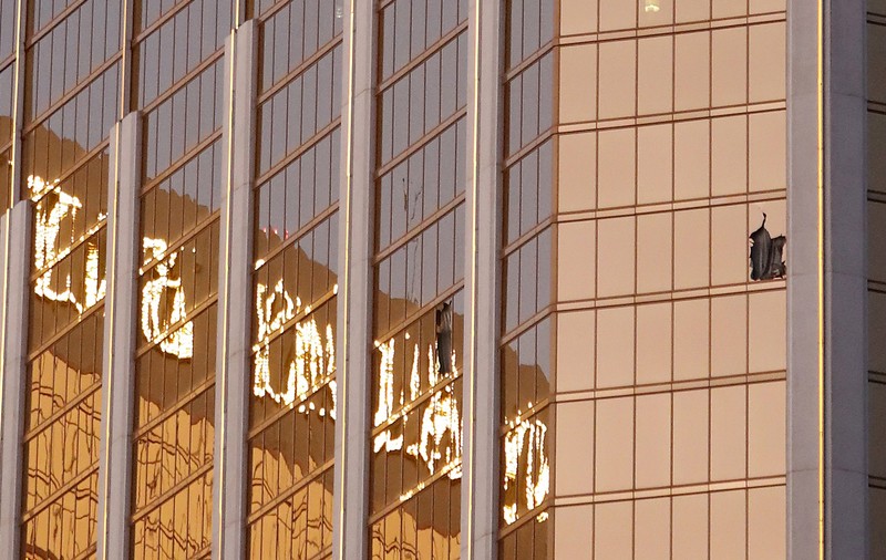Masacru în Las Vegas | Ce scrie pe biletul găsit în camera de hotel a lui Stephen Paddock