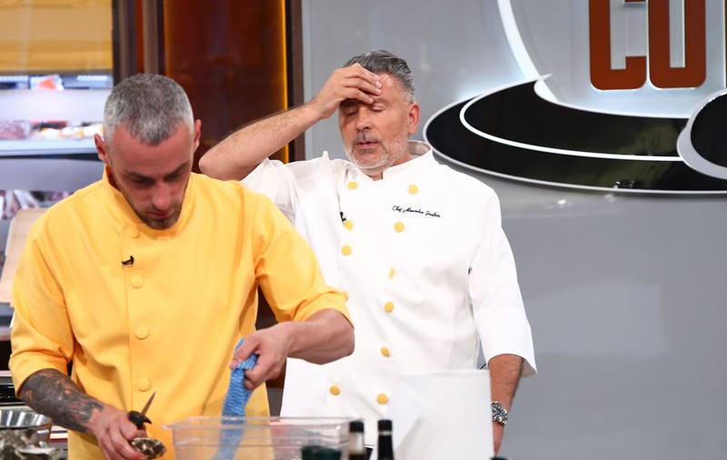 „Chefi la cuțite”, 9 decembrie 2025. Tensiune maximă în bucătăria de la Antena 1. Gestul neașteptat făcut de chef Orlando