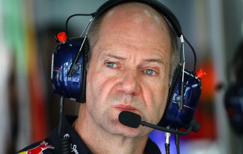 Adrian Newey se simte responsabil pentru moartea lui Ayrton Senna: “Am proiectat o mașină în care a pierit un mare om”