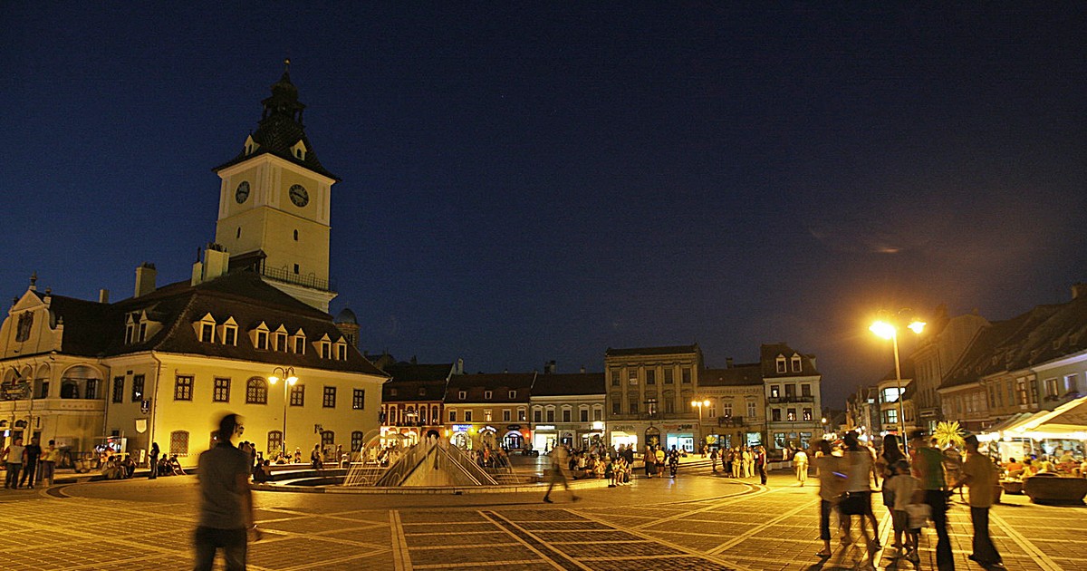 Imagine din Piața Sfatului, Brașov